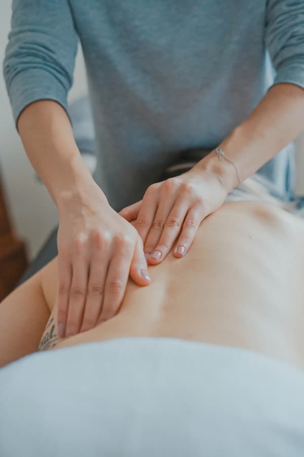 Head & Shoulder Massage at SHEE's spa